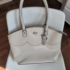 Guess handbag cream with logo